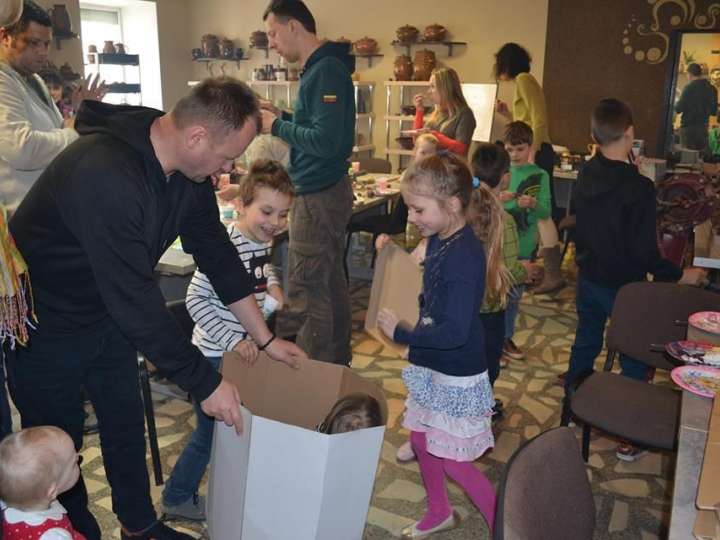Keramikos užsiėmimai ir kūrybiniai vaikų gimtadieniai Vilniuje